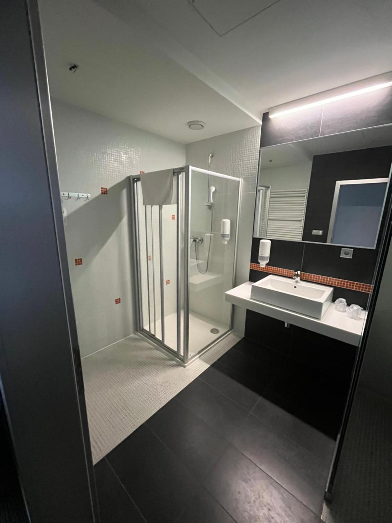 Buly Arena Hotel Kravare  Bagian luar foto
