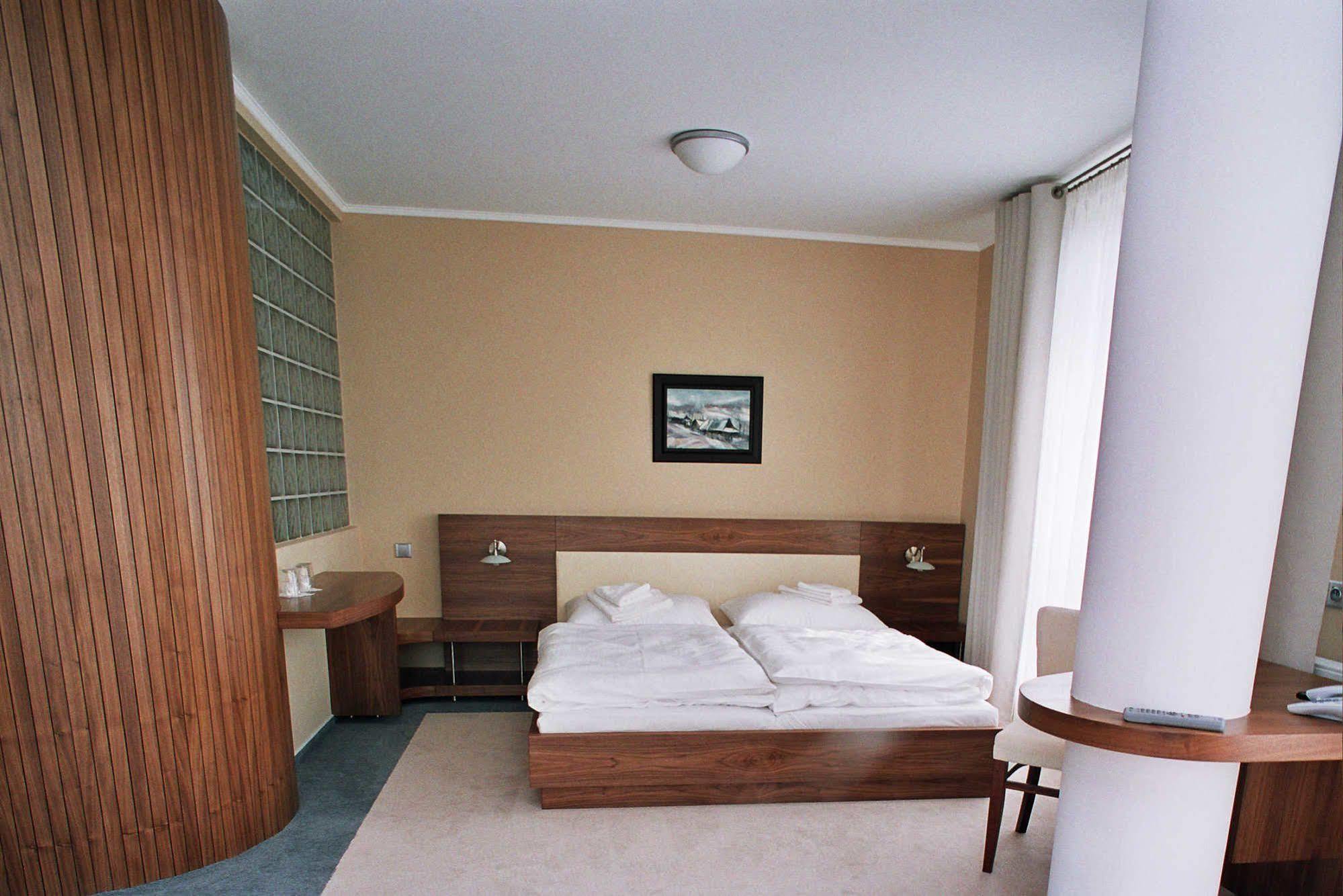 Buly Arena Hotel Kravare  Bagian luar foto